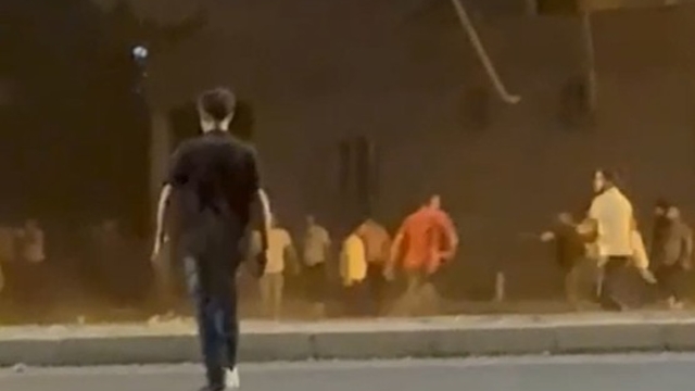 İki aile arasındaki kavgayı ayırmaya çalışırken öldü