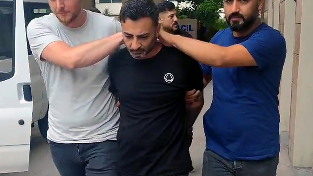 Polise sahte kimlik gösteren cezaevi firarisi parmak izi analiziyle yakalandı