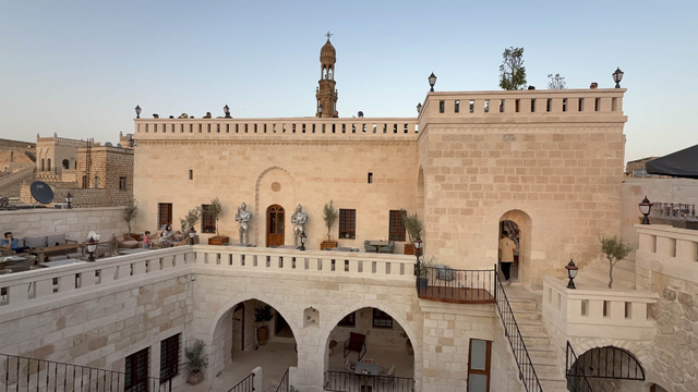 Almanya'dan dönüp, atalarından kalan konağı restore ettirdi; 20 kişiye istihdam sağladı