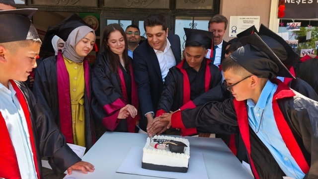 Başmakçı'da mezuniyet töreni yapıldı