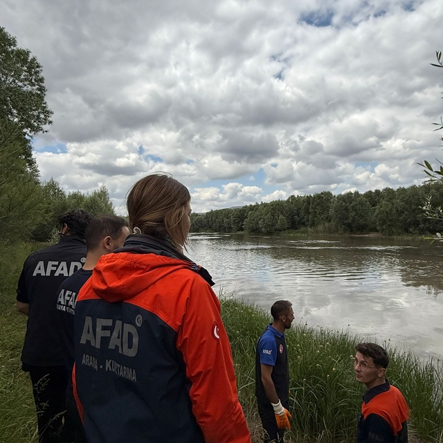 Sivas'ta kayıp olarak aranan kadın Kızılırmak'ta ölü bulundu