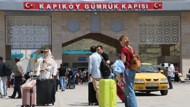 İranlılar, sınır kapılarında yoğunluk oluşturdu