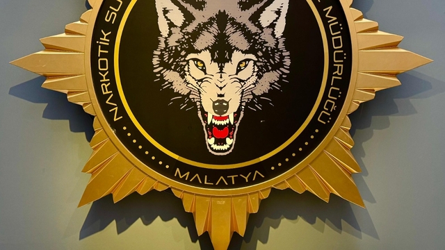 Malatya'da uyuşturucu operasyonunda 9 zanlı yakalandı