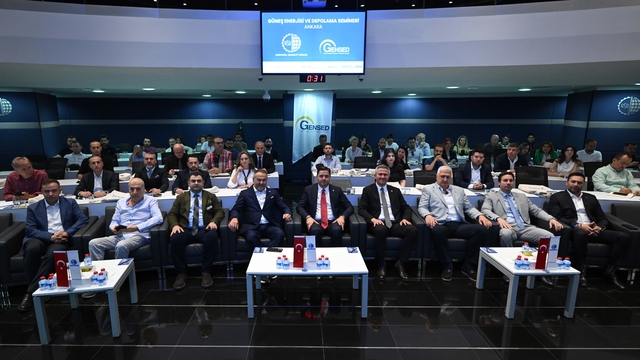 Rüzgar ve güneşten üretilen elektrikle geçen yıl 12 milyar dolarlık enerji ithalatının önüne geçildi