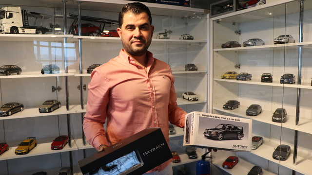 Babasının hediye ettiği özel üretim model otomobil, 10 milyon TL'lik koleksiyona dönüştü