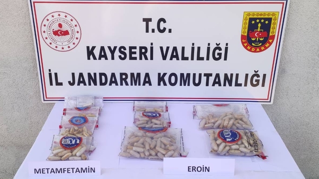 Kayseri'de mide ve bağırsaklarında uyuşturucu bulunan 3 zanlı tutuklandı