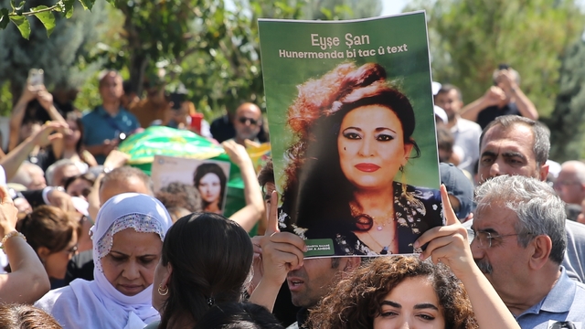 Sanatçı Ayşe Şan'ın mezarı 29 yıl sonra memleketi Diyarbakır'a taşındı