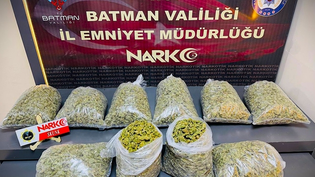 Batman'da 10 kilo 100 gram skunk ele geçirildi