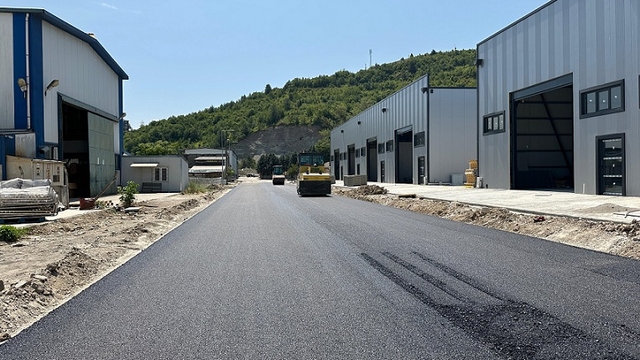 Bartın'da yol düzenleme çalışmaları sürüyor