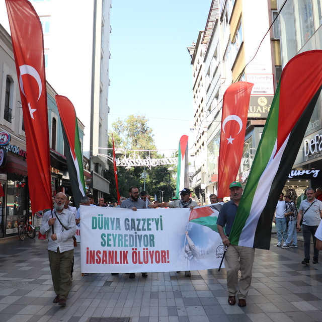 Trabzon'da Gazze'ye destek yürüyüşü yapıldı
