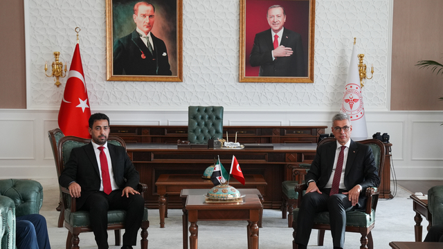 Türkiye ve Suriye'nin sağlık bakanlıkları arasında işbirliği protokolü imzalandı