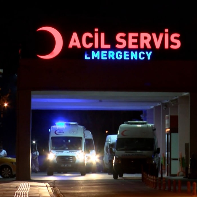 Diyarbakır'da iki aile arasında taşlı ve sopalı 'arazi' kavgası: 4 yaralı