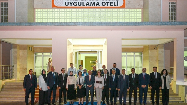 Kırklareli'nde vali yardımcıları ve kaymakamlar için program düzenlendi