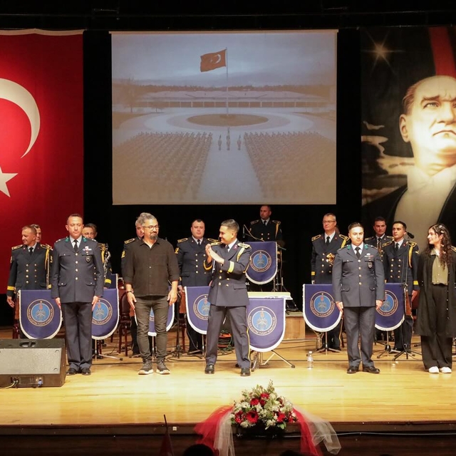 Kütahya'da "Ordu millet el ele" konseri düzenlendi