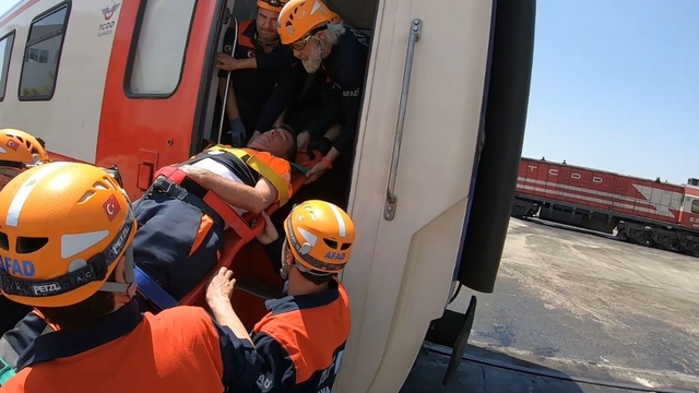 Eskişehir'de "Çoklu Afet Müdahale Masabaşı Tatbikatı" gerçekleştirildi