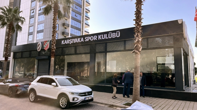 Karşıyaka'nın kulüp binası boşaltılıyor