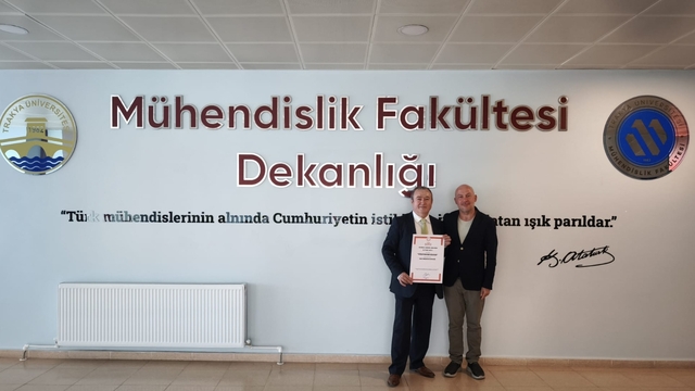 Trakya Üniversitesi'nde güneş panelleri temizliği için üretilen cihaz "faydalı model" belgesiyle tescillendi