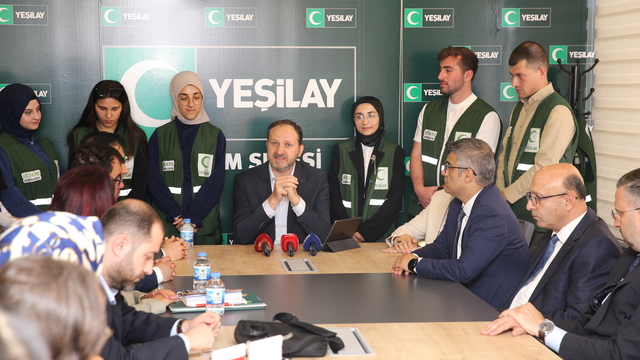 Yeşilay Genel Başkanı Dinç, Erzurum'da konuştu: