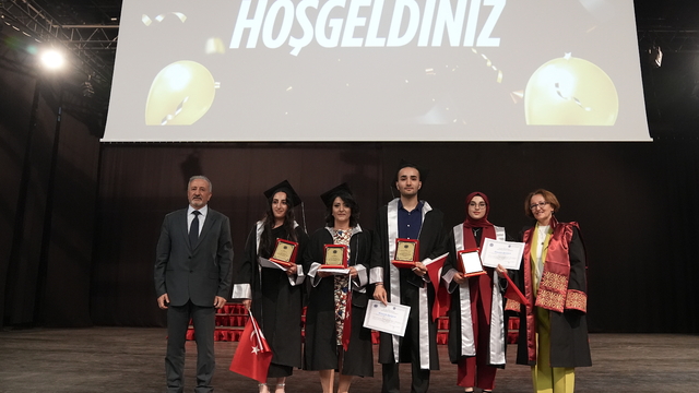 Atatürk Üniversitesi Teknik Bilimler Meslek Yüksekokulu'nda mezuniyet töreni düzenlendi