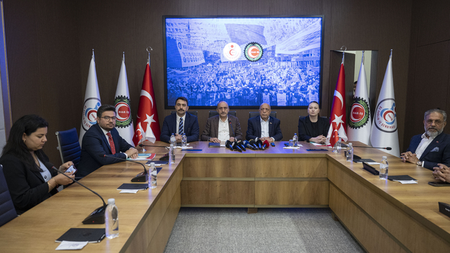 HAK-İŞ Genel Başkanı Arslan'dan kamu işçilerinin sözleşmesine ilişkin açıklama:
