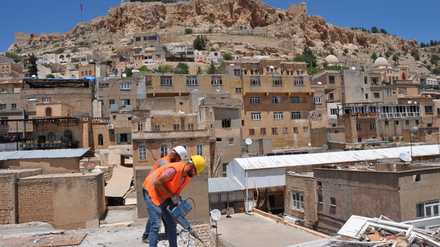 Mardin'in tarihi dokusu ortaya çıkarılıyor; 50 yapı yıkıldı