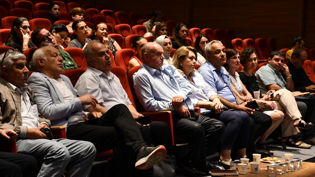 Adana'da "Dezenformasyonla Mücadele Semineri" düzenlendi