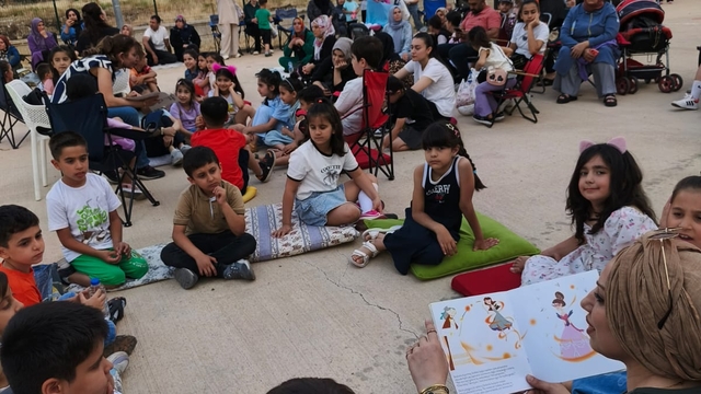 Diyarbakır'da ilkokul öğrencileri yıl sonu etkinliği düzenledi