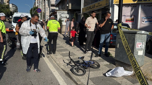 Kocaeli'de panelvanın çarptığı bisikletli çocuk hayatını kaybetti
