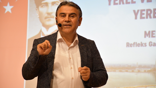 Adana'da "Yerel ve Bölgesel Kalkınmaya Yerel Basının Etkisi" semineri düzenlendi