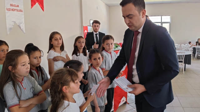 Oğuzlar'da Hadis Ezberleme Yarışması düzenlendi