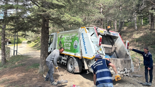 Ladik Belediyesinden piknik alanlarında temizlik