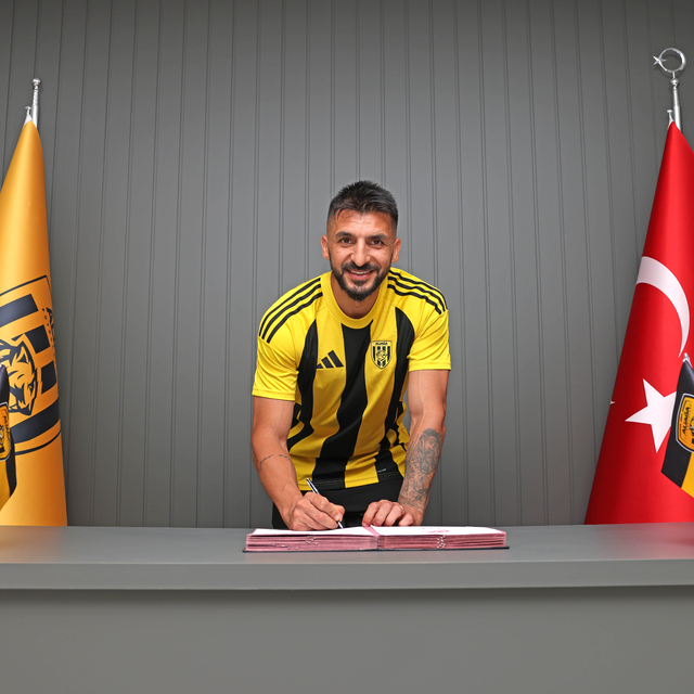 Aliağa FK Sergen'le imzaladı