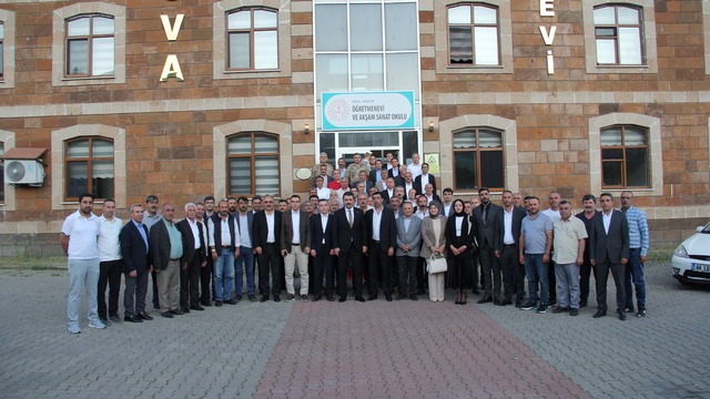 Karlıova Kaymakamı Tufan Bağır Gilan için veda yemeği düzenlendi