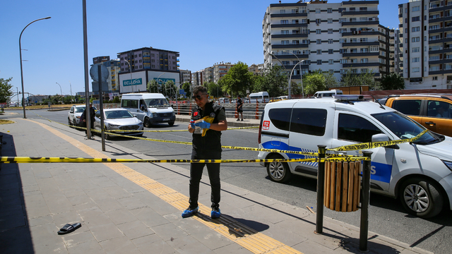 Diyarbakır'da sopalı ve silahlı kavgada 3 kişi yaralandı
