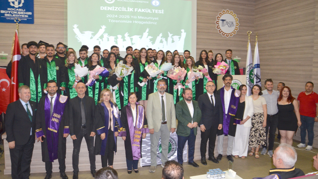 KOÜ Denizcilik Fakültesinde mezuniyet heyecanı yaşandı