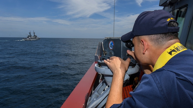 TCG Büyükada'dan Sri Lanka'da liman ziyareti