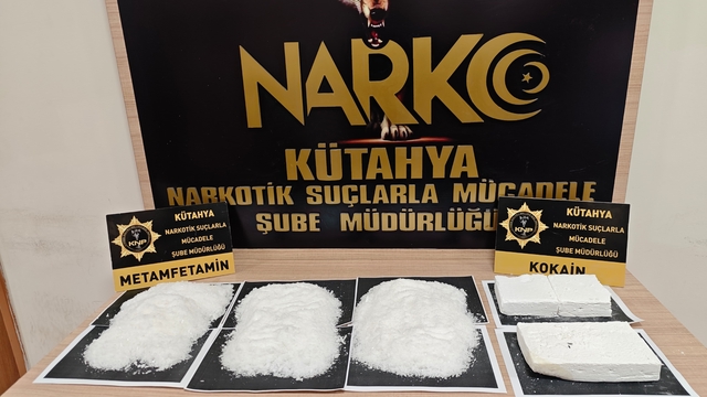 Kütahya'da uyuşturucu operasyonunda yakalanan 3 zanlı tutuklandı