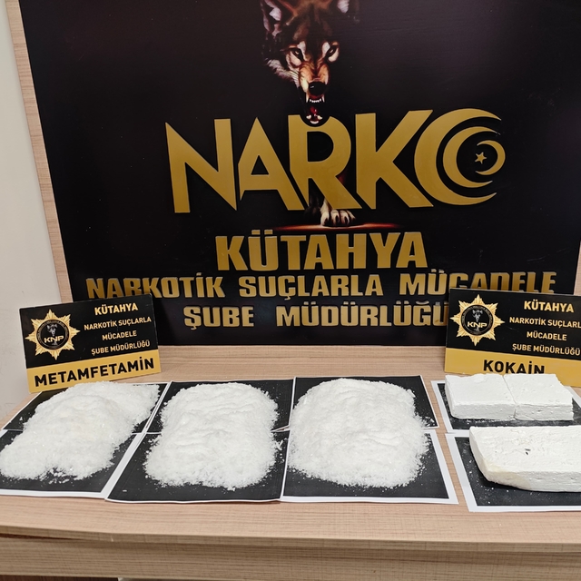 Kütahya'da uyuşturucu operasyonunda yakalanan 3 zanlı tutuklandı
