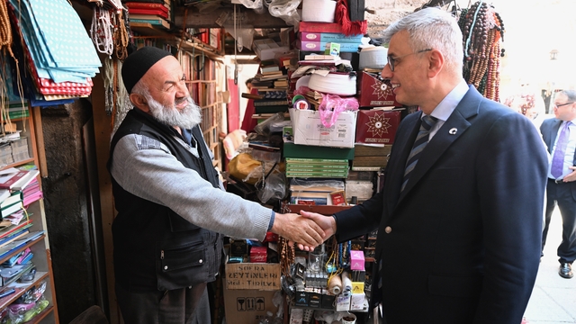 Sağlık Bakanı Memişoğlu, AK Parti Bolu İl Başkanlığı'nda konuştu: