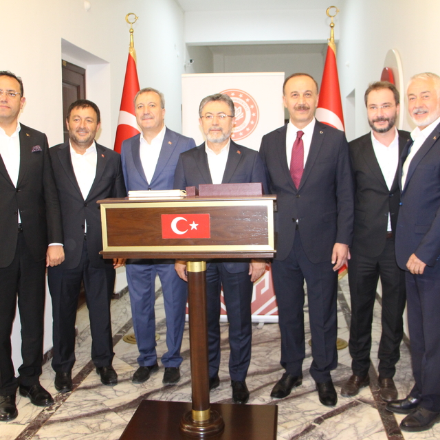 Bakan Yumaklı, 'Eğirdir Gölü Su Eylem Planı'nı açıkladı; 21 milyar liralık...