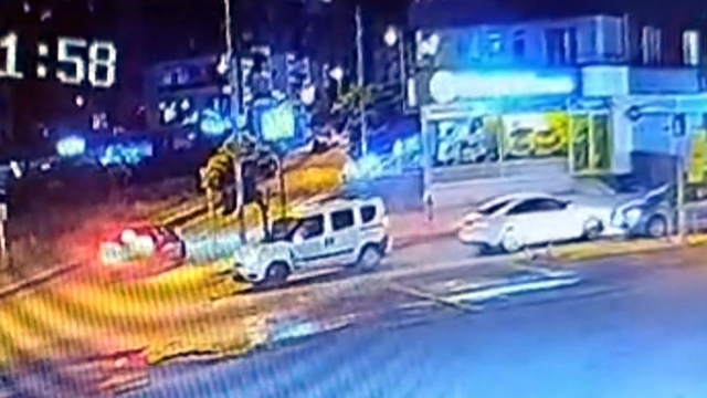 Edirne'de 4 aracın karıştığı kaza kamerada