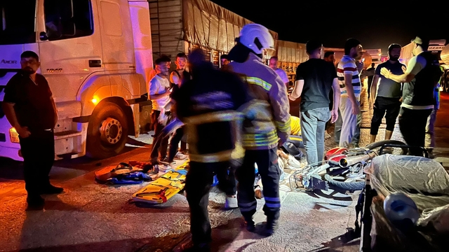 Mardin'de TIR ile motosiklet çarpıştı: 1 ölü, 1 yaralı