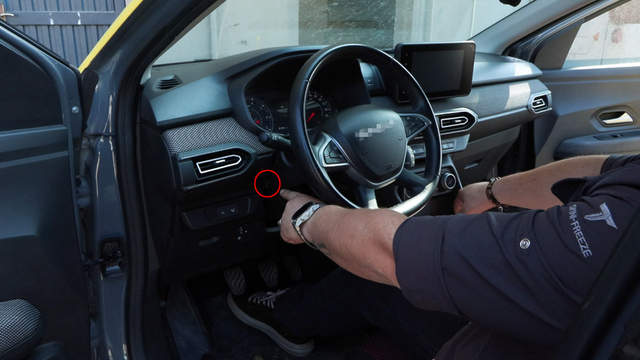 Pilot il Antalya'da taksilere 'panik butonlu ve kameralı' takip sistemi