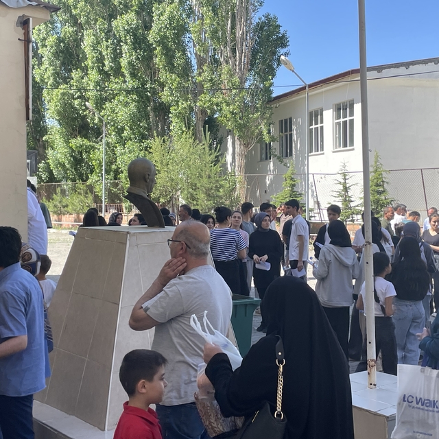 Malazgirt'te YKS'nin ilk oturumu TYT başladı