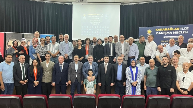 AK Parti Karabağlar Danışma Meclisi Toplantısı yapıldı