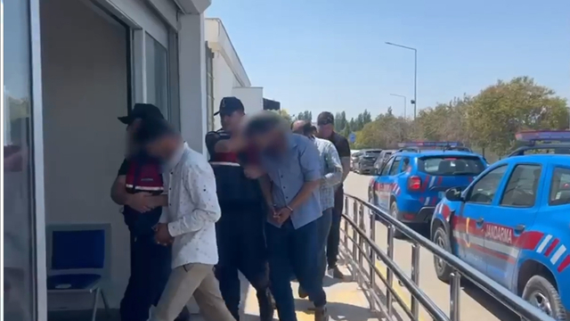 Yangın söndürme uçağının kırıma uğradığı orman yangını ile ilgili 5 tutuklama