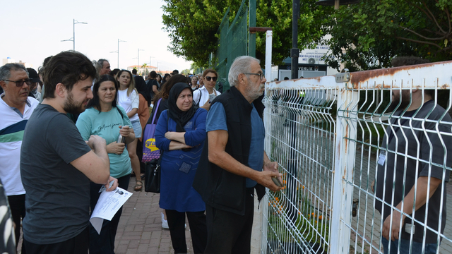 Babası ısrar etti, oğlu 'boşver zaten girmek istemiyordum' dedi