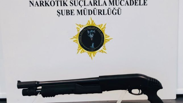 Samsun'da silah ve uyuşturucu operasyonunda 3 zanlı yakalandı