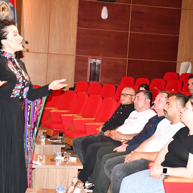 Gülnar'da "Nefes" adlı oyun sahnelendi