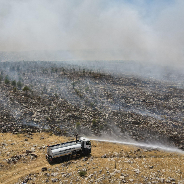 Gaziantep'te çıkan örtü yangını söndürüldü
